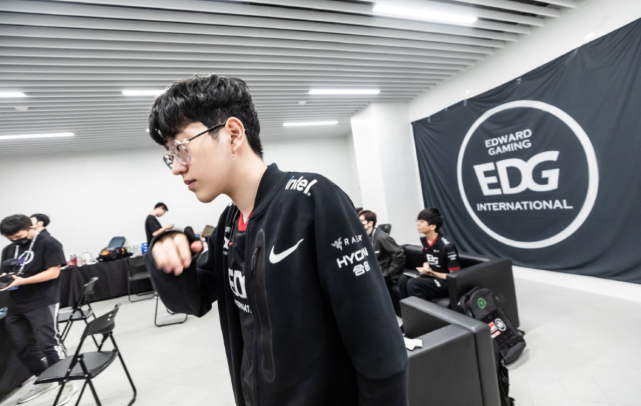 在边路的灵 在边路的灵