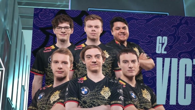 盖上明显拉 盖上明显拉