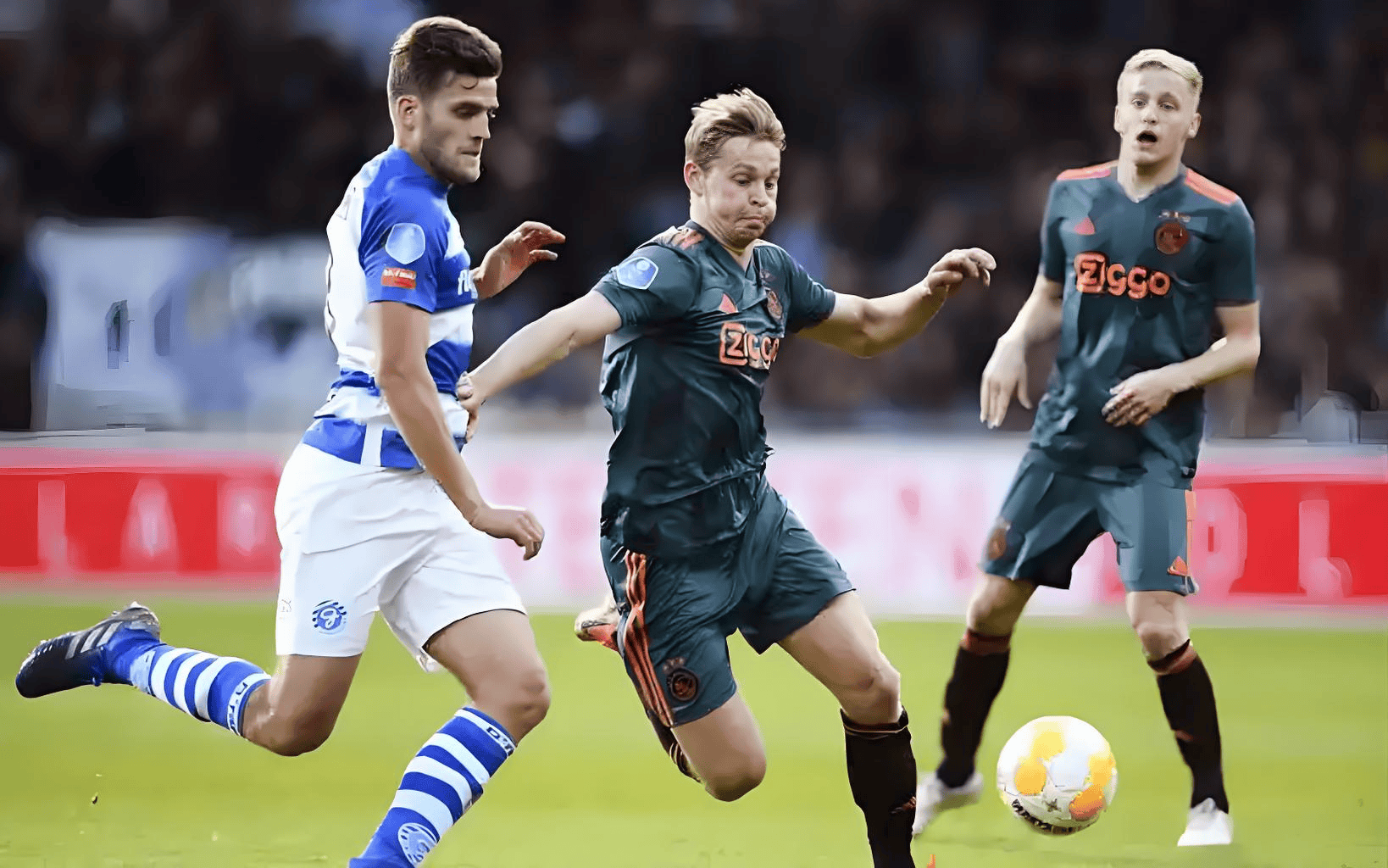 足球青训成 足球青训成